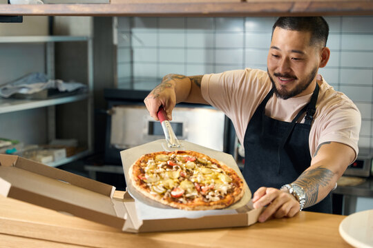 Oggi's Pizza Staff